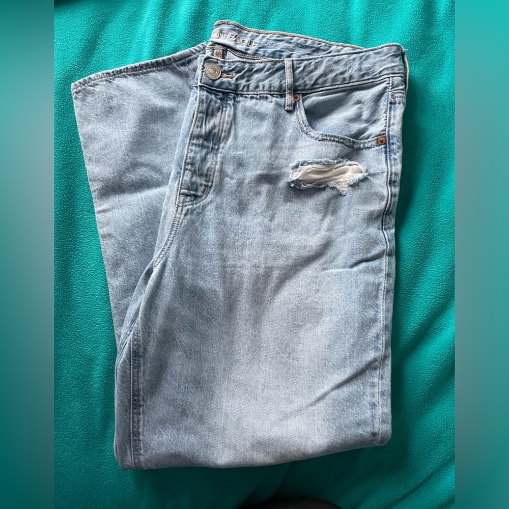 AMERICAN EAGLE TOMGIRL JEANS SIZE 16